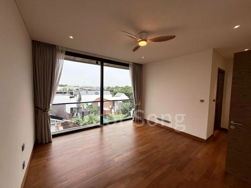 5 Bed Bungalow (Landed) for Rent in  Jalan Siantan - Image 1