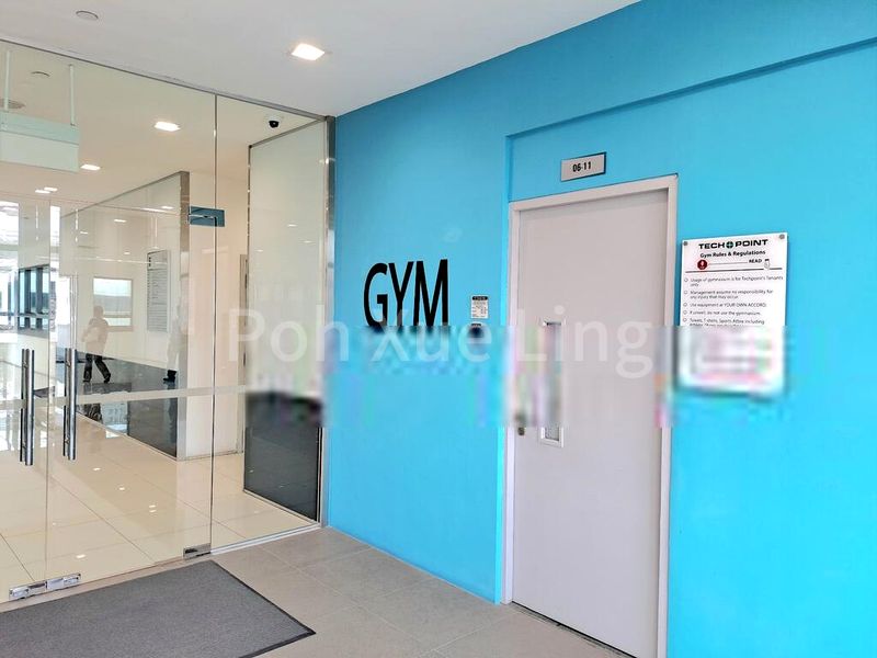 Light Industrial (B1) for Rent: Techpoint, 1,200 Sq Ft Industrial Unit on Bilton Road - Image 6