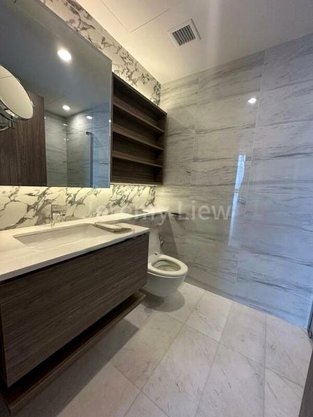 3 Bed Condo for Rent in  Queens Peak - Image 2