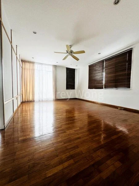 5 Bed Semi-Detached House (Landed) for Sale in  Serangoon Garden Estate - Image 5