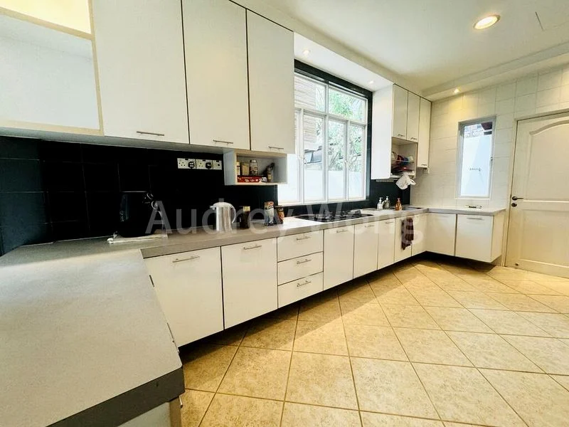 5 Bed Semi-Detached House (Landed) for Sale in  Serangoon Garden Estate - Image 4