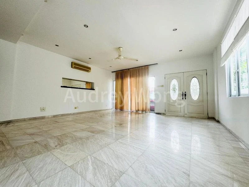 5 Bed Semi-Detached House (Landed) for Sale in  Serangoon Garden Estate - Image 1