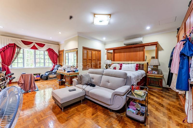 4 Bed Terraced House (Landed) for Sale in West Coast Road - Image 2