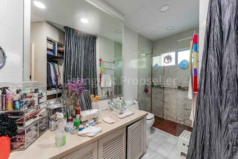 4 Bed Terraced House (Landed) for Sale in West Coast Road - Image 13