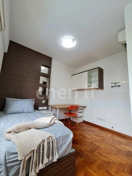 Common Room (Condo) for Rent in  The Warren - Image 2