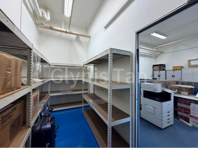 Light Industrial (B1) for Rent: Tradehub 21 - Image 8