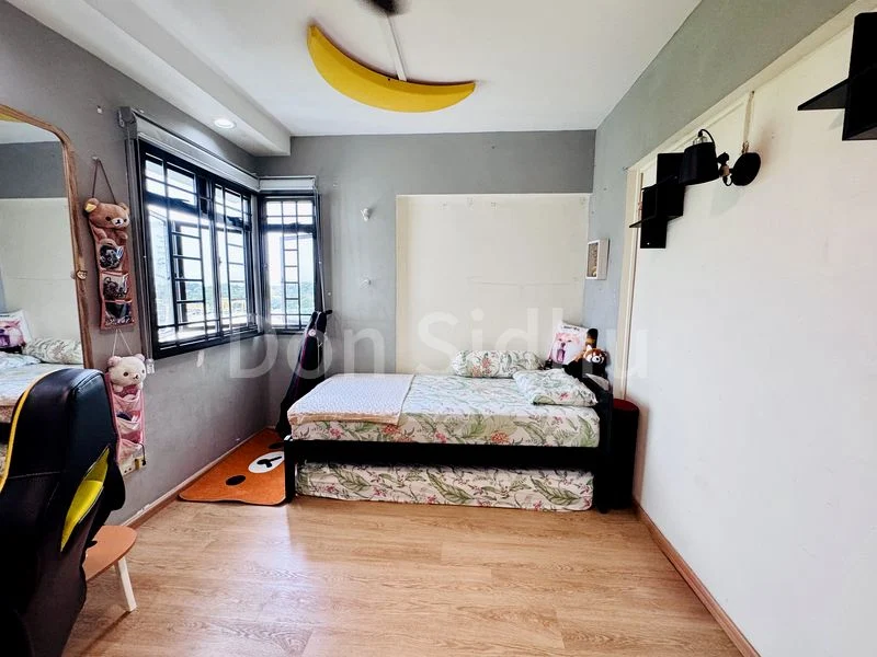 5 Room (5I) HDB for Sale in  484 Admiralty Link - Image 8