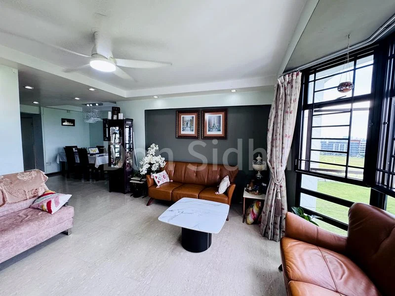5 Room (5I) HDB for Sale in  484 Admiralty Link - Image 2