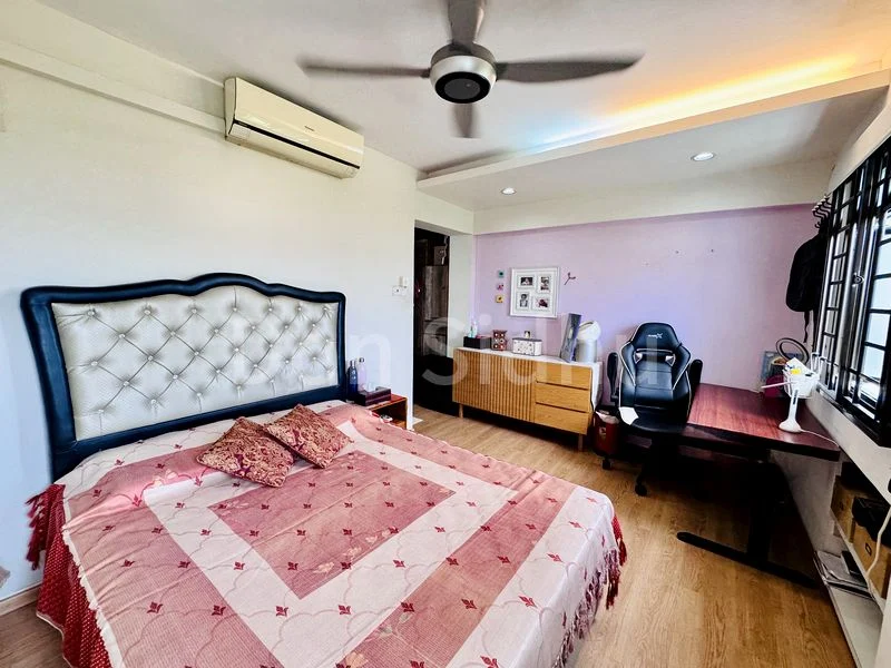 5 Room (5I) HDB for Sale in  484 Admiralty Link - Image 6