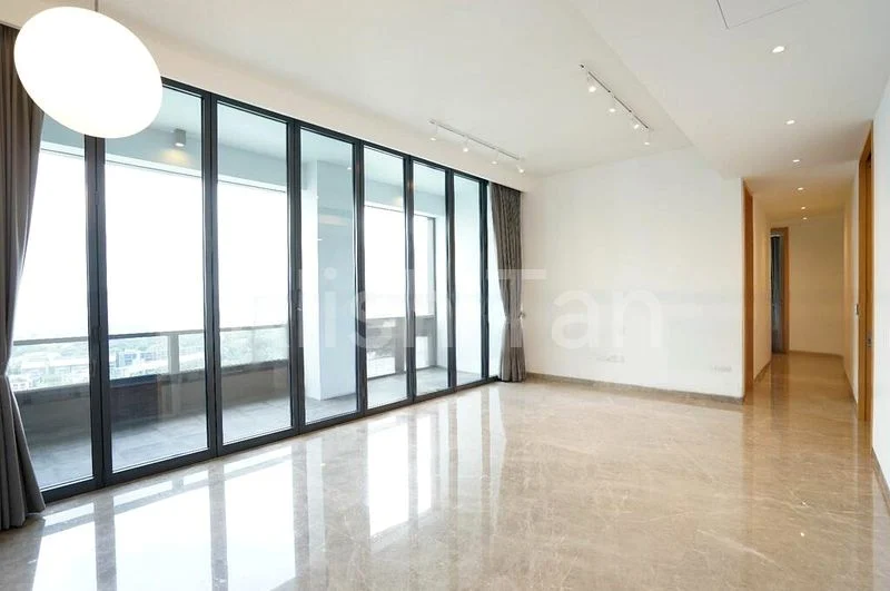 3 Bed Condo for Sale in  Nouvel 18 - Image 16