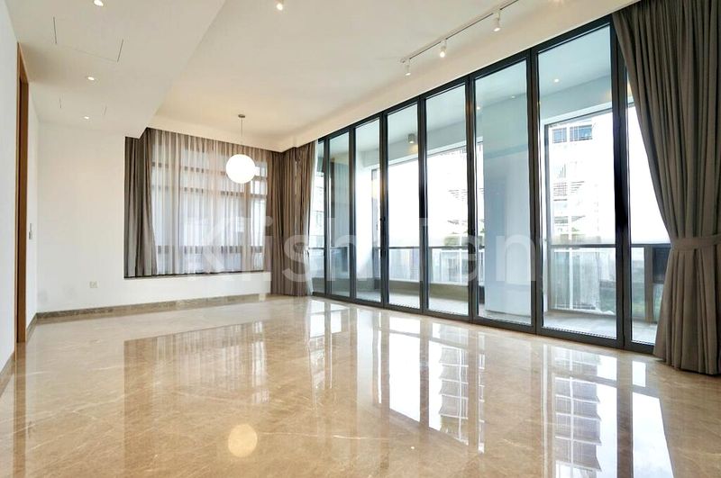 3 Bed Condo for Sale in  Nouvel 18 - Image 17