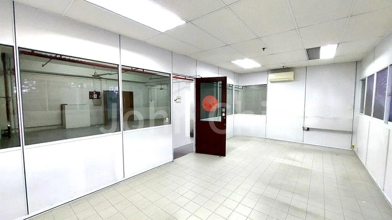 Light Industrial (B1) for Rent: Yi Xiu Factory Building - Image 3