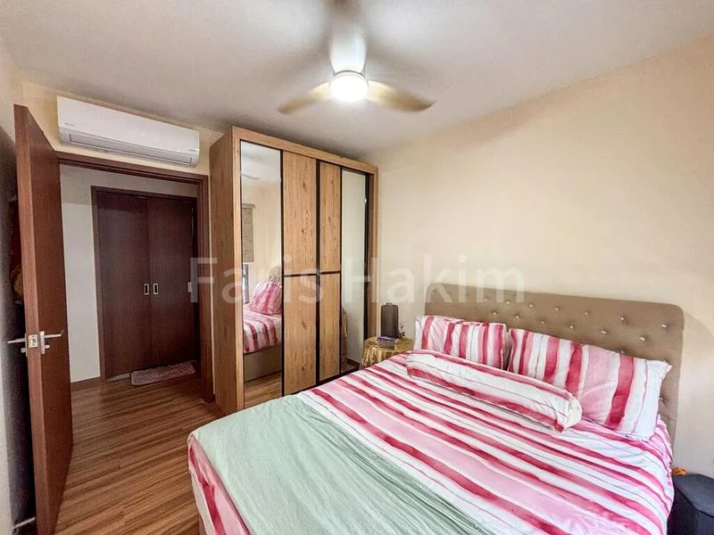 Common Room (HDB) for Rent in  663B Tampines Street 64 - Image 2