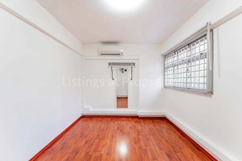 4 Room (4NG) HDB for Rent in 5 Dover Crescent - Image 8