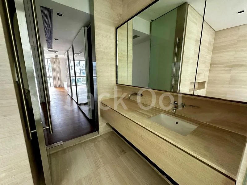 4 Bed Apartment (Condo) for Rent in The Oliv - Image 7