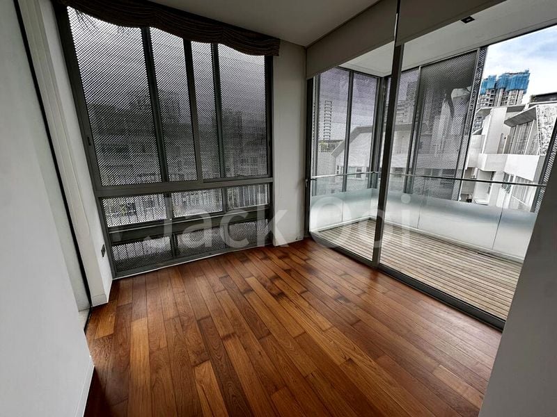 4 Bed Apartment (Condo) for Rent in The Oliv - Image 9