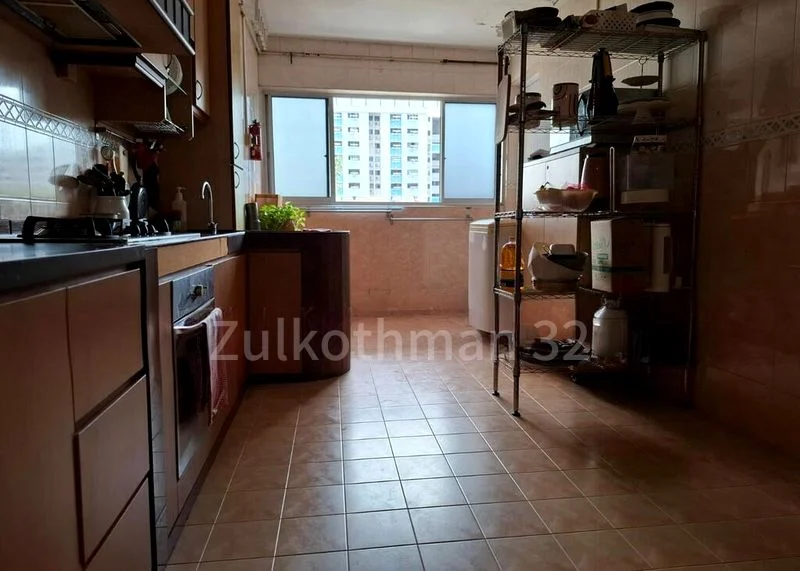 3 Room (3NG) HDB for Sale in  134 Bukit Batok West Avenue 6 - Image 4