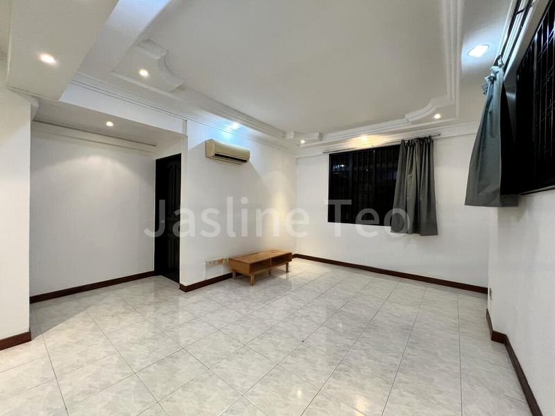 3 Bed Apartment (Condo) for Rent in  Guilin Mansions - Image 10