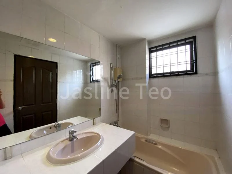 3 Bed Apartment (Condo) for Rent in  Guilin Mansions - Image 2