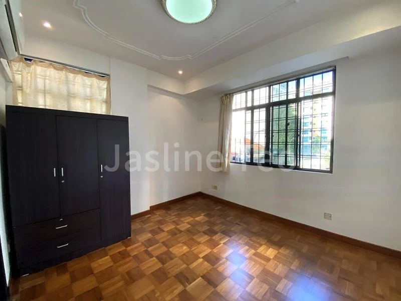 3 Bed Apartment (Condo) for Rent in  Guilin Mansions - Image 5