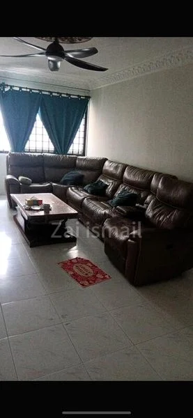 Common Room (HDB) for Rent in  215 Choa Chu Kang Central - Image 1