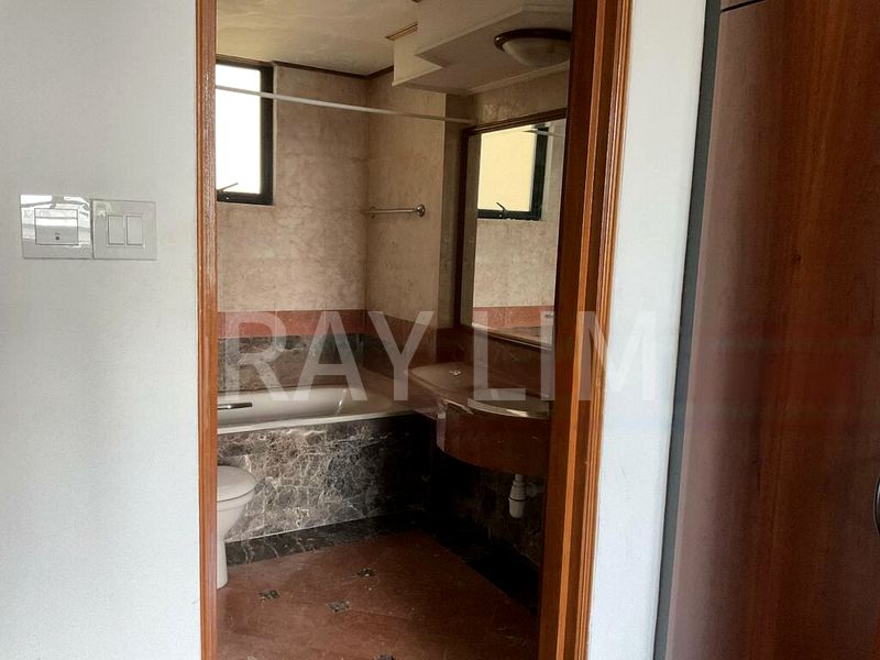 2 Bed Condo for Sale in  Spring Grove - Image 4