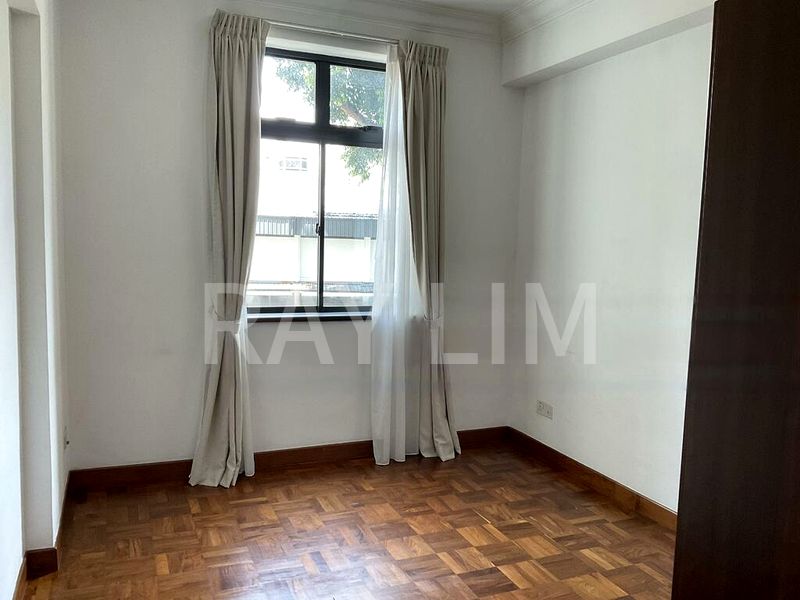 2 Bed Condo for Sale in  Spring Grove - Image 9