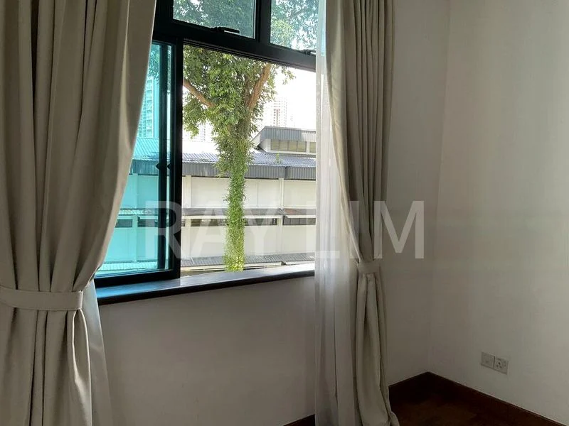 2 Bed Condo for Sale in  Spring Grove - Image 5