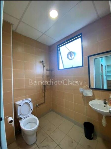 Light Industrial (B1) for Rent: Tradehub 21 - Image 1