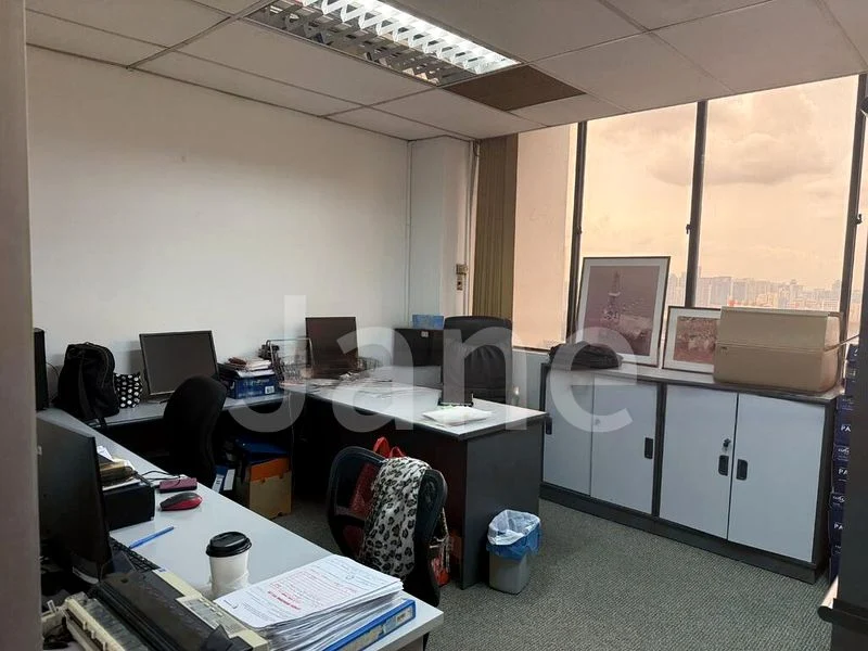 Office for Sale: International Plaza - Image 7