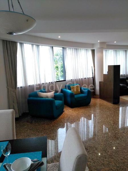 4 Bed Condo for Rent in  Grange 70 - Image 2