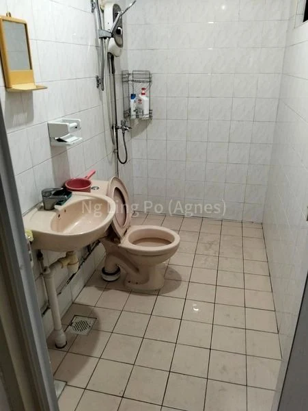 Common Room (HDB) for Rent in  750 Woodlands Avenue 4 - Image 5