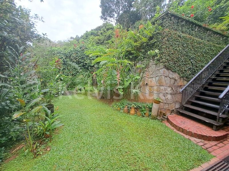 6 Bed Bungalow (Landed) for Sale in  Greenbank Park - Image 5