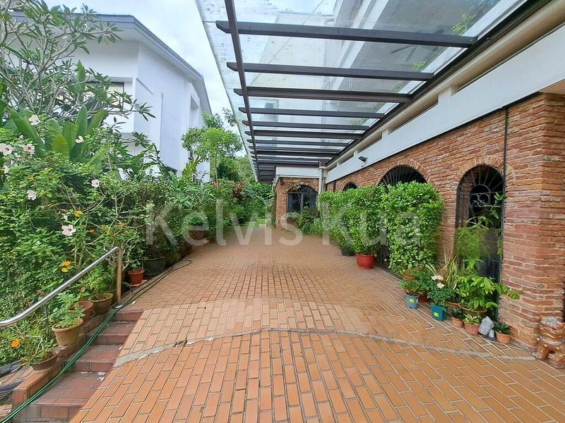 6 Bed Bungalow (Landed) for Sale in  Greenbank Park - Image 3