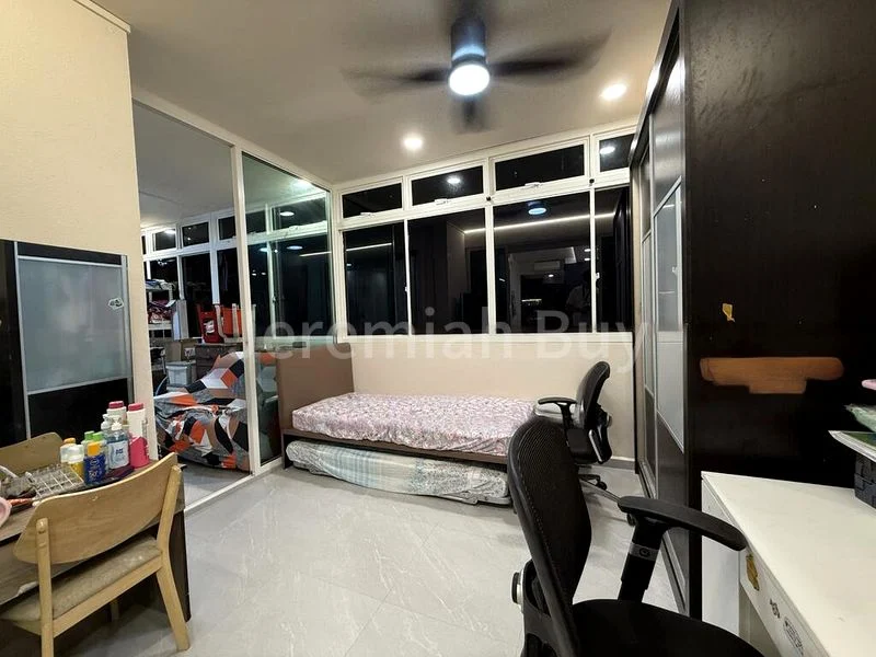 4 Bed Executive Condo for Rent in  Watercolours - Image 8