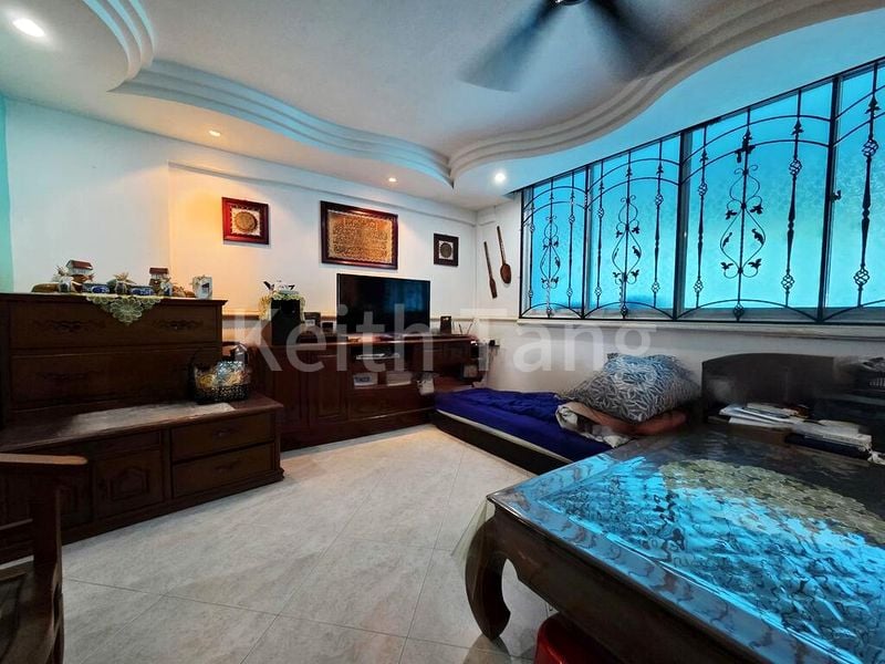 4 Room (4S) HDB for Sale in  369 Bukit Batok Street 31 - Image 2
