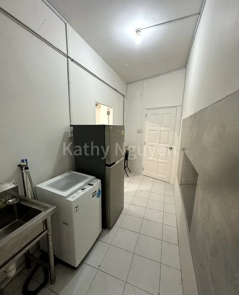 Common Room (Condo) for Rent in  Sims 450 Centre - Image 9