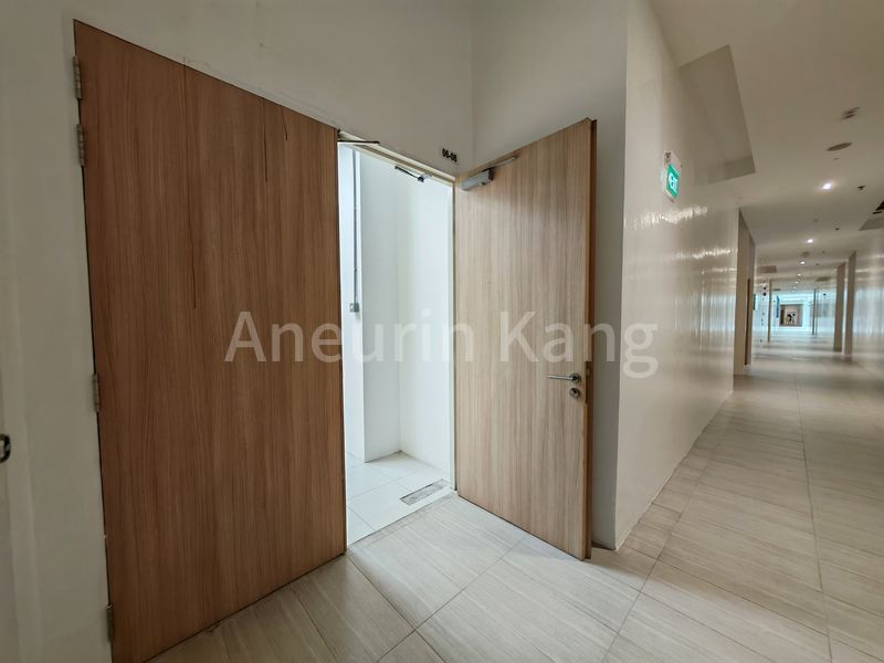 Light Industrial (B1) for Rent in  Interlocal Centre - Image 1