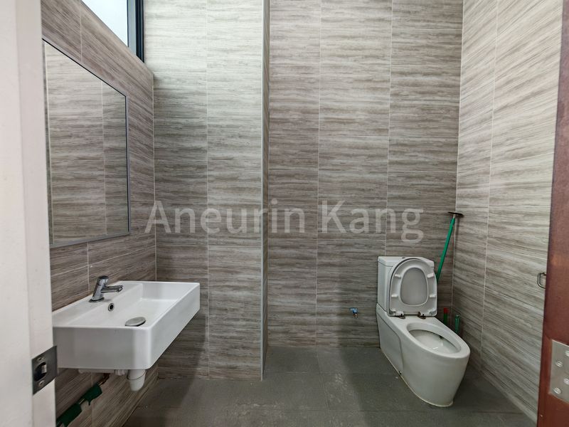 Light Industrial (B1) for Rent in  Interlocal Centre - Image 8