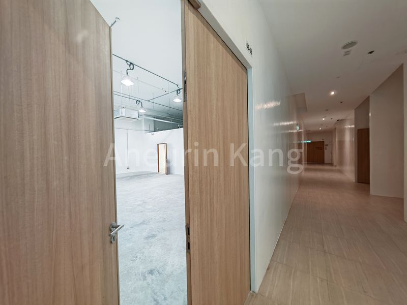 Light Industrial (B1) for Rent in  Interlocal Centre - Image 10