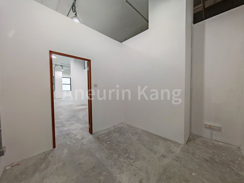 Light Industrial (B1) for Rent in  Interlocal Centre - Image 15