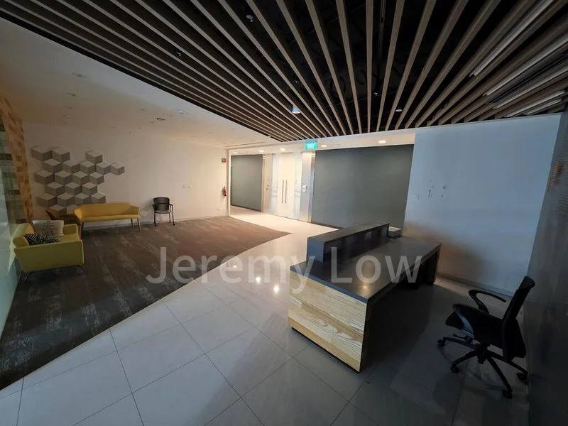 Office for Rent: Capital Square - Image 6