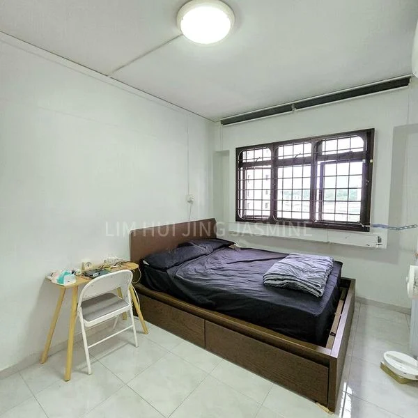 Common Room (HDB) for Rent in  402 Admiralty Link - Image 1