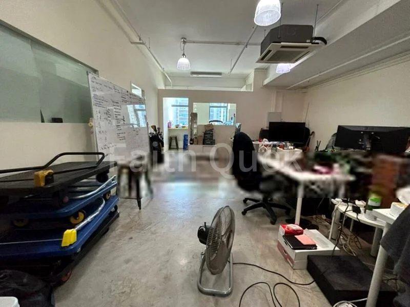 Light Industrial (B1) for Rent: Vertex, 1, 2, 3, 4, 5, 6, 7, 8, 9, 10, 11, 12, 13, - Image 1