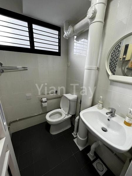 3 Room (3NG) HDB for Rent in  637 Ang Mo Kio Avenue 6 - Image 3