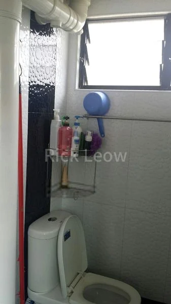 Common Room (HDB) for Rent in 227 Tampines Street 23 - Image 2