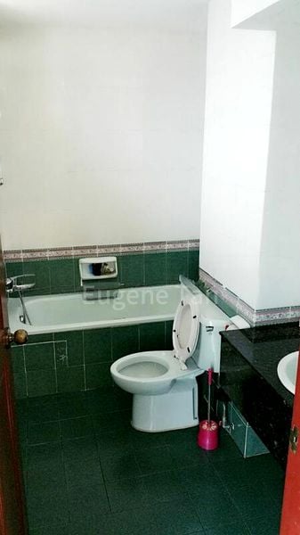 3 Bed Condo for Rent in  Hume Park II - Image 3