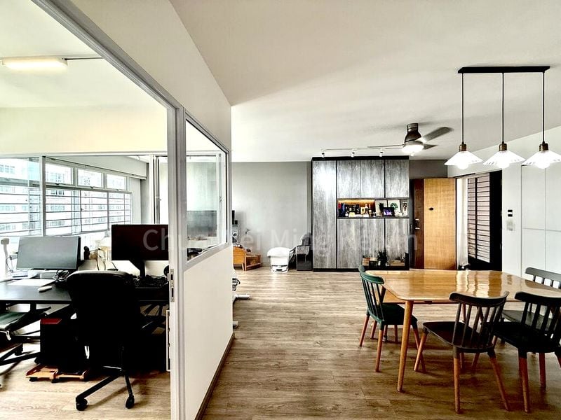 5 Room (5I) HDB for Sale in  452A Bukit Batok West Avenue 6 - Image 3