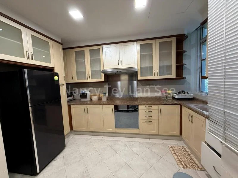 3 Bed Condo for Rent in  Balmoral Residences - Image 5