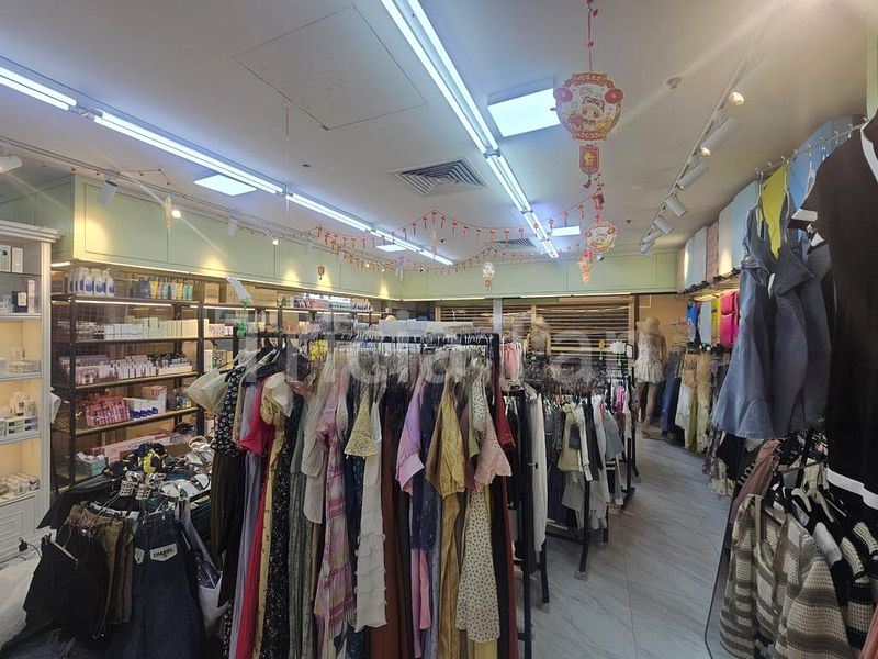 Peninsula Plaza - Image 3